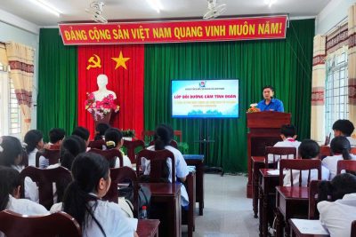 LỚP BỒI DƯỠNG CẢM TÌNH ĐOÀN